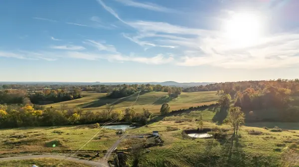 345 Brazier Ln, Gallatin, TN 37066