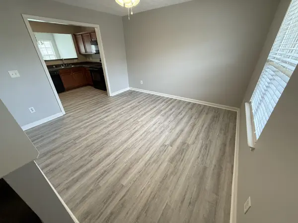 4034 Cody Dr, La Vergne, TN 37086