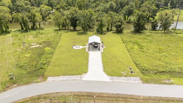 6425 CRAVENS RD, Savannah, TN 38372