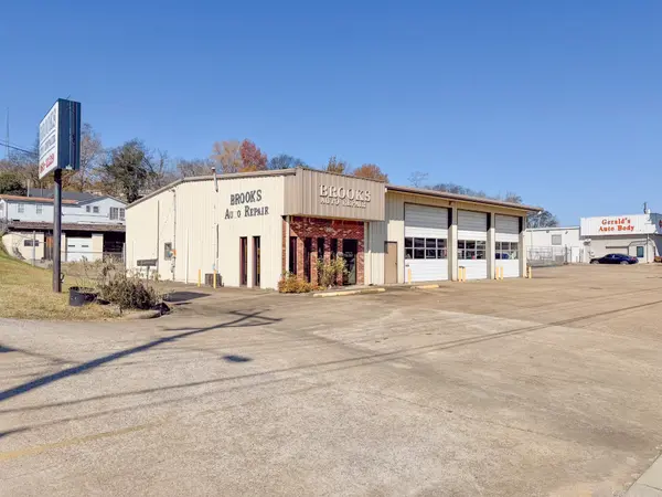 700 N 1st St, Pulaski, TN 38478