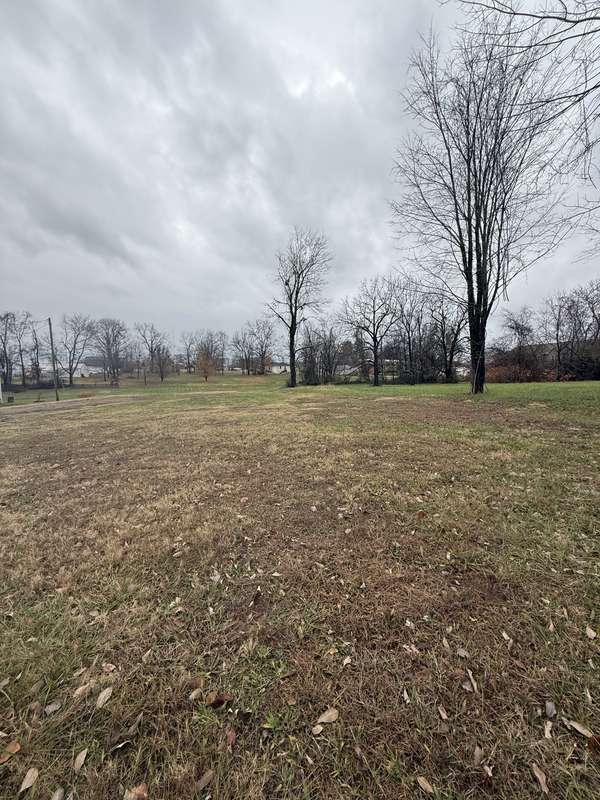 217 Church St, Lafayette, TN 37083