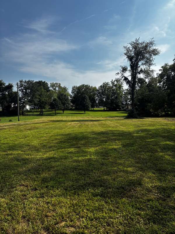 217 Church St, Lafayette, TN 37083