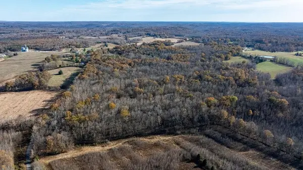6301 Rochester Rd, Drakesboro, KY 42337