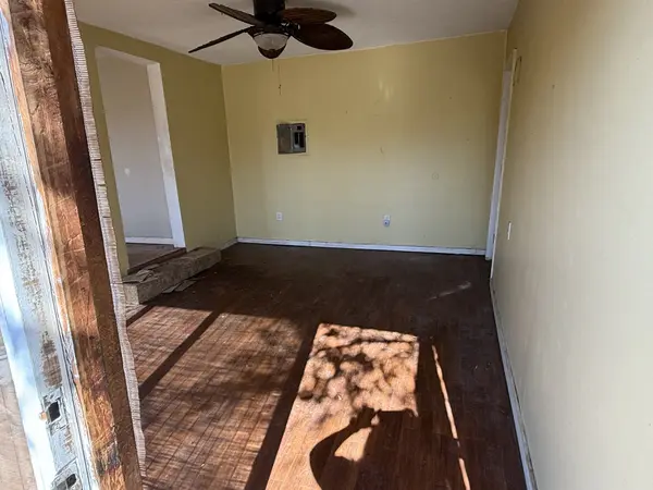 1025 Smith Ave, Hohenwald, TN 38462