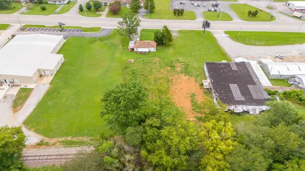 309 N Military St, Loretto, TN 38469