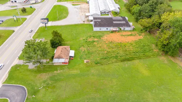 309 N Military St, Loretto, TN 38469