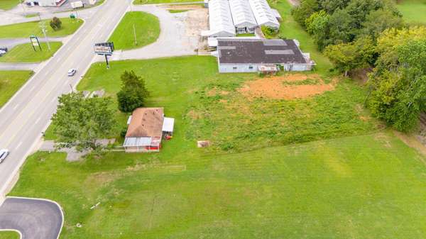 309 N Military St, Loretto, TN 38469