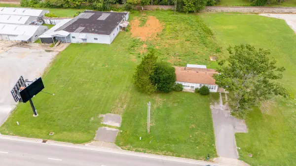 309 N Military St, Loretto, TN 38469