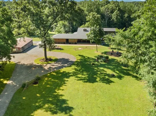 2900 Tanyard Hill Rd, Lynchburg, TN 37352