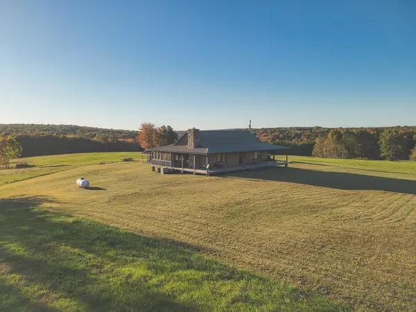 1047 Nelson Harrison, Evensville, TN 37332