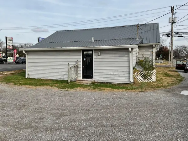 1301 N Main St, Shelbyville, TN 37160
