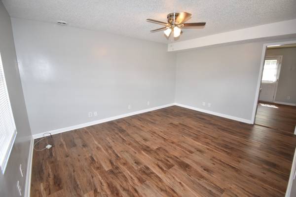 3276 Tower Dr #B, Clarksville, TN 37042
