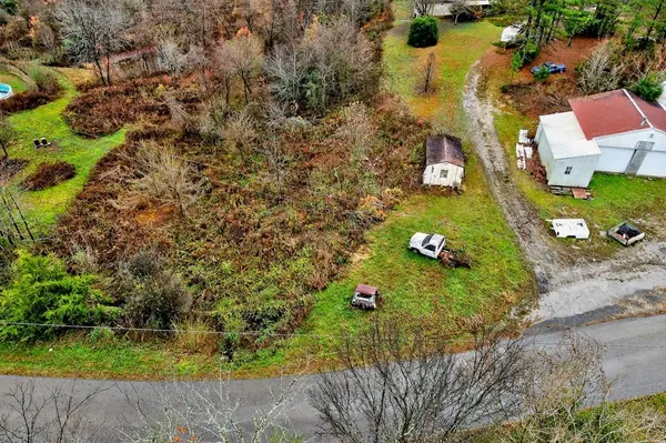 265 N Center Point Acres, Walling, TN 38587