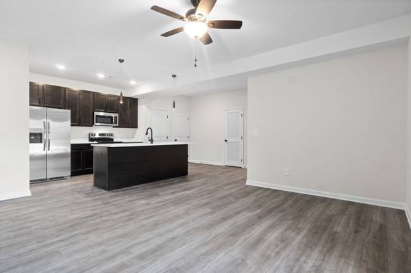 229 E Johnson Circle #C-107, Clarksville, TN 37040
