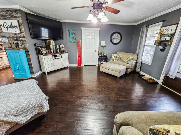 16 Volunteer Rd, Petersburg, TN 37144