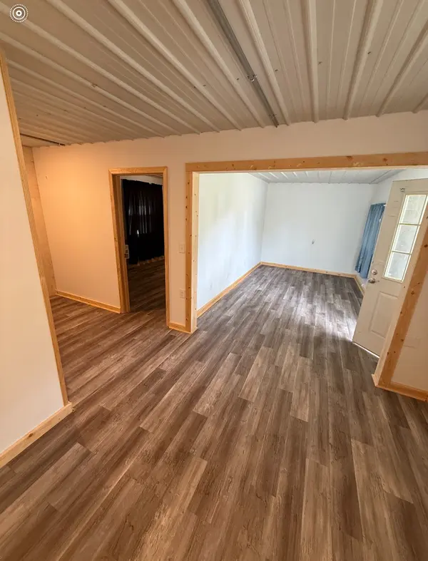 18 Langford Ln, Celina, TN 38551