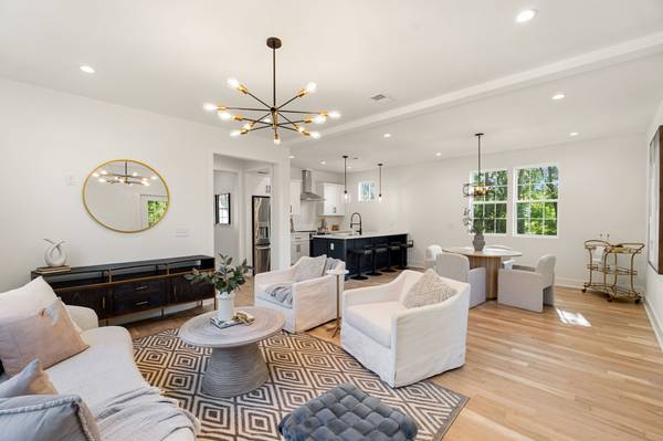 1117B McGavock Pike, Nashville, TN 37216