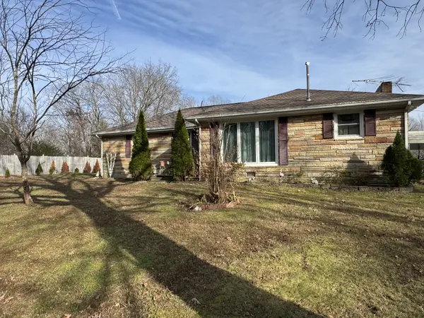 917 Columbia Ave, Centerville, TN 37033