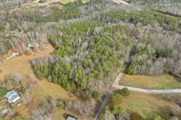 2 Ev Rd, Spencer, TN 38585