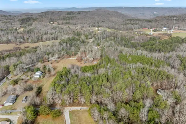 2 Ev Rd, Spencer, TN 38585