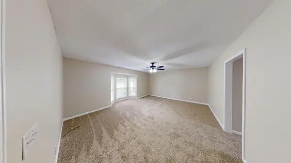 1485 Nichols Dr #B, Clarksville, TN 37042