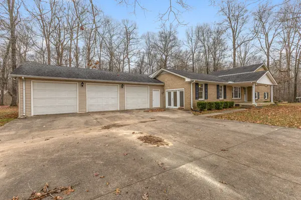 698 Houston Fielder Rd, Clarksville, TN 37043