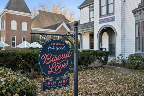 132 3rd Ave #S, Franklin, TN 37064
