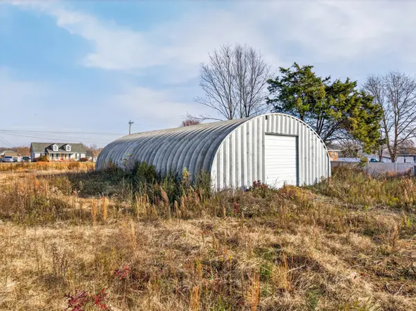 72 Monks Rd, Fayetteville, TN 37334