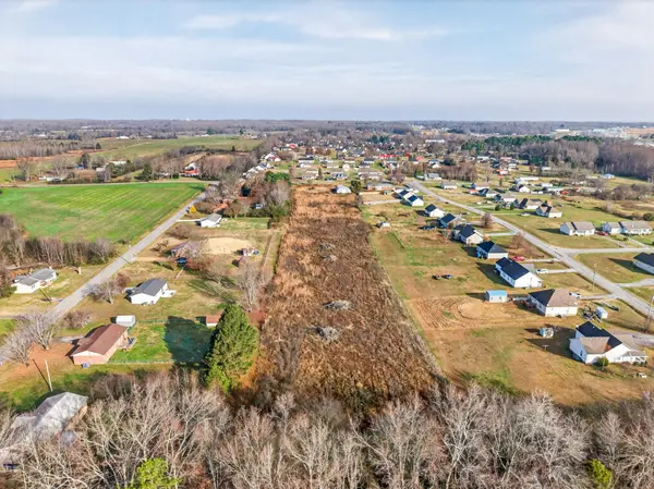 72 Monks Rd, Fayetteville, TN 37334