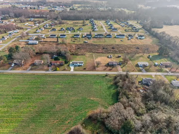 72 Monks Rd, Fayetteville, TN 37334