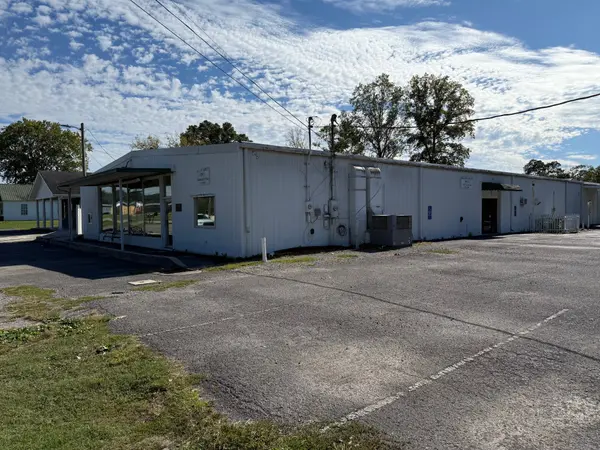 704 S Washington St, Tullahoma, TN 37388
