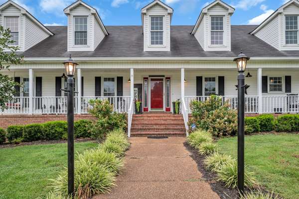 2712 Long Hollow Pike, Hendersonville, TN 37075