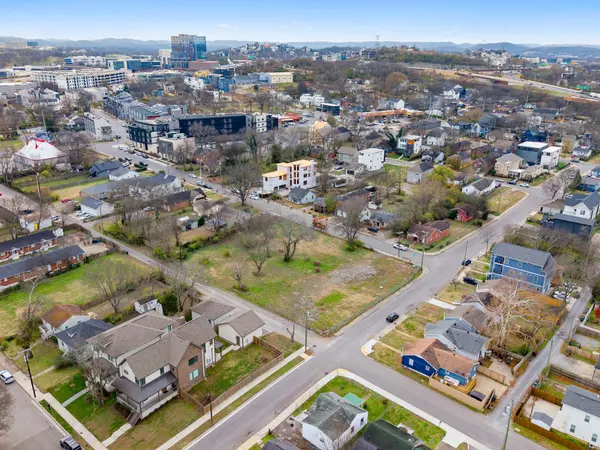 730 27th Ave #N, Nashville, TN 37208