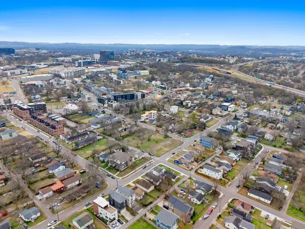 730 27th Ave #N, Nashville, TN 37208