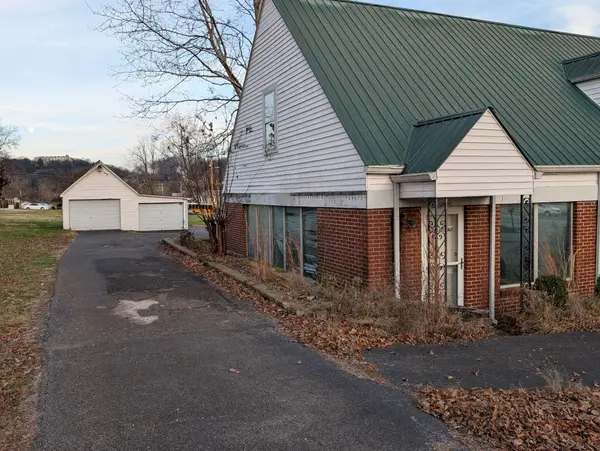 12 Magnolia Dr, Lynchburg, TN 37352