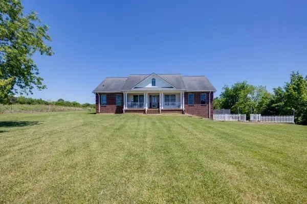 1224 Stop 30 Road, Hendersonville, TN 37075
