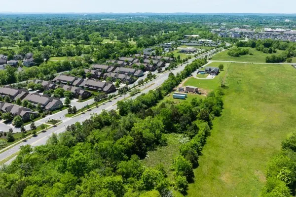 1224 Stop 30 Rd, Hendersonville, TN 37075