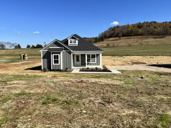 9728 Campbellsville Rd, Pulaski, TN 38478