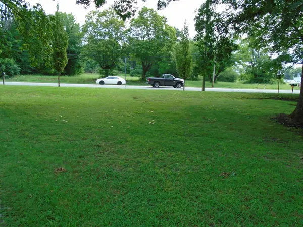 2503 Memorial Blvd, Springfield, TN 37172