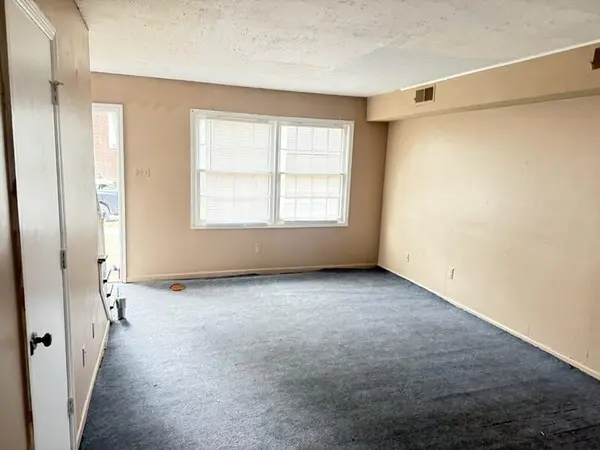 5273 FLOWERING PEACH DR #5273, Memphis, TN 38115
