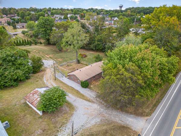 2813 Hwy 31 W, White House, TN 37188