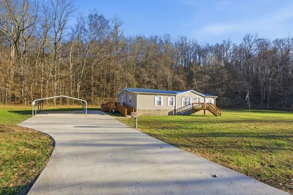 1700 Cumberland Valley Rd, Erin, TN 37061