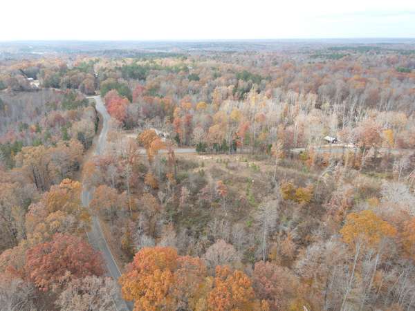 2642 Mount Carmel Rd, Camden, TN 38320