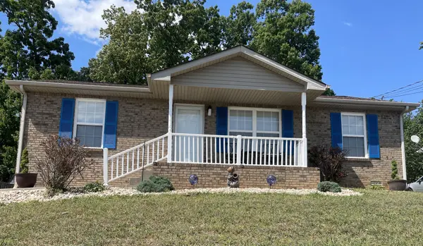 345 Donna Dr, Clarksville, TN 37042