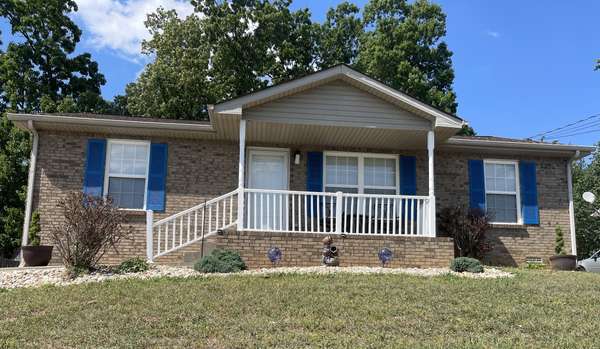 345 Donna Dr, Clarksville, TN 37042