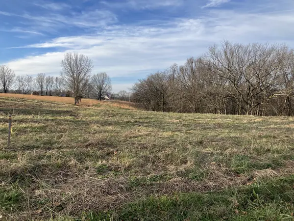2 Diana Ridge RD, Pulaski, TN 38478