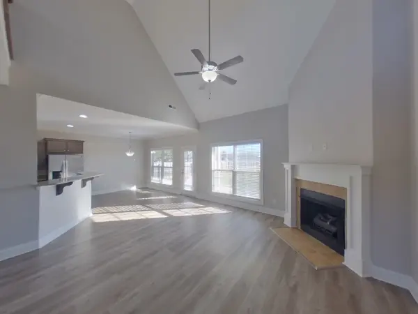 1502 John Lee Ln, Murfreesboro, TN 37129
