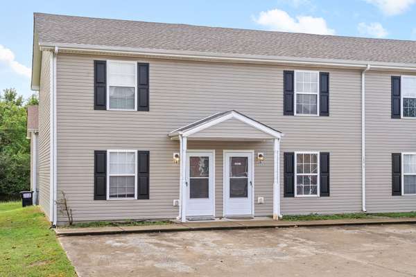 249 Executive Ave #B, Clarksville, TN 37042