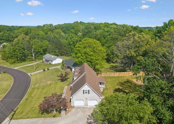 621 Lee Dr, Ringgold, GA 30736