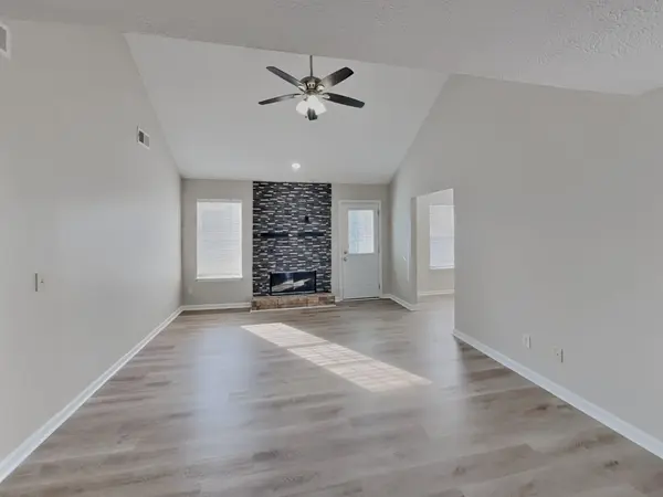 673 Mable Dr, La Vergne, TN 37086